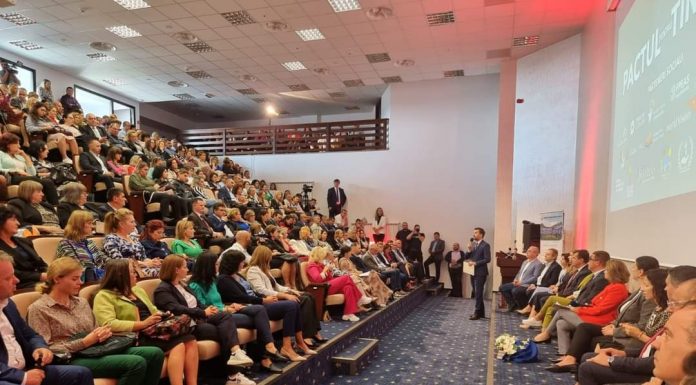 FOTO: Sute de participanți, la dezbaterea națională, de la Târgu Jiu, a CONAF