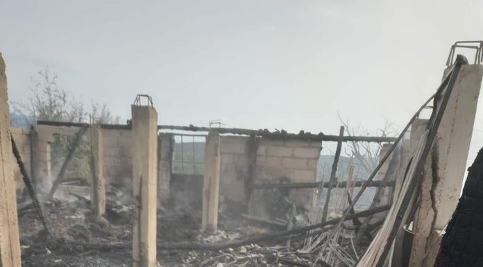 Casa a doi angajați ai Aparegio a ars într-un incendiu! Operatorul apă-canal face apel la donații