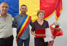 Diplome și premii în bani pentru o familie din orașul Rovinari