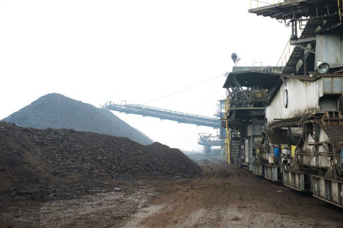 Ministerul Energiei nu s-a mai obosit să comunice CEO cât cărbune să aibă în depozite! Stocurile, la jumătate față de anul trecut!