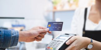 A găsit un card pe stradă și s-a dus la cumpărături. Pedeapsa primită!
