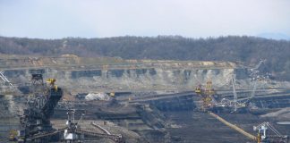 În CEO: Și pensie și salariu. Peste 3.000 de cereri de angajare ale tinerilor zac în birourile companiei