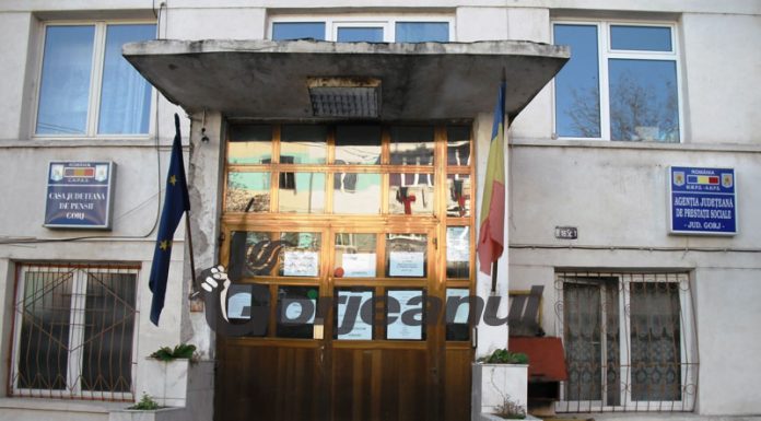 Prelungiri de contract pe încă un an pentru 17 angajați ai Casei de Pensii Gorj