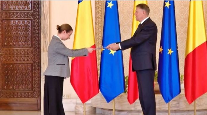 Peste 3.400 de cadre didactice nu au studii corespunzătoare