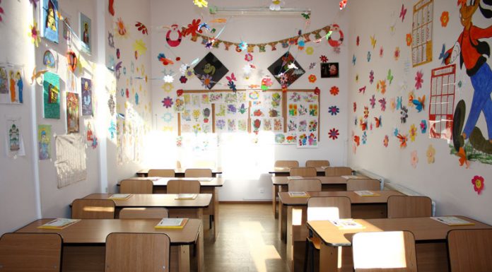 142 de deținuți din Penitenciarul Târgu-Jiu, înapoi pe băncile școlii