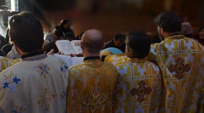 Începe examenul de capacitate preoțească pentru absolvenții gorjeni de Teologie