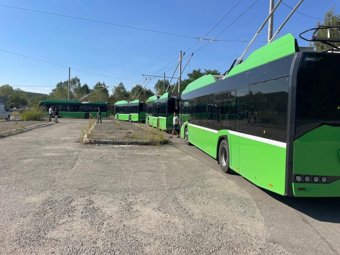 Târgu Jiu: Noile troleibuze revin pe trasee