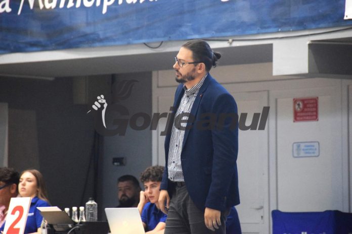 Adi Roșu, a doua victorie la rând cu CSM 2