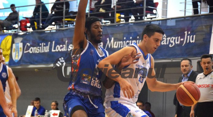 Prima victorie a sezonului pentru baschetbaliștii gorjeni
