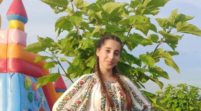 Două cursante ale ȘPA Târgu-Jiu au obținut premii la un festival folcloric din Craiova