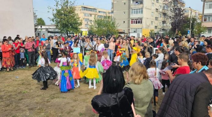 Elevii Școlii Gimnaziale Nr. 1 Rovinari au organizat un festival al toamnei