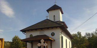 Mitropolitul Olteniei a resfinţit Biserica din Parohia Corobăile, comuna Dragoteşti, Gorj (I) – ,,Ca fiu al satului acestuia, mi-am dorit ca să mă întorc în comunitate şi să continui tradiţia înaintaşilor, pentru a-L sluji pe Dumnezeu cu tot sufletul, cu tot cugetul meu”!