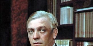 Despre două discursuri de recepție: „Elogiul satului românesc” și „Laudă țăranului român”