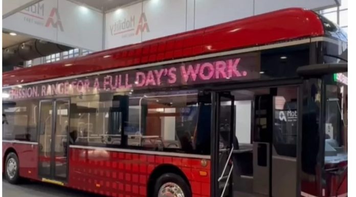 Primul autobuz electric produs în România va fi lansat la Bruxelles