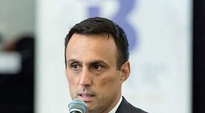 Valentin Ionescu (ISF): Indemnizații brute plătite în sumă de aproximativ 227 milioane lei, în creștere cu 37% pentru asigurările de sănătate. – Abonamentul medical nu este asigurare de sănătate.