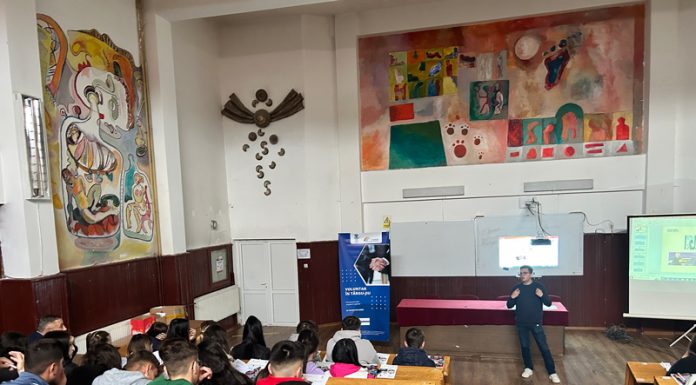 ADER promovează voluntariatul în rândul tinerilor din Târgu Jiu