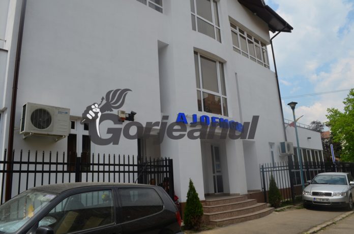 Absolvenții gorjeni, invitați la Bursa locurilor de muncă