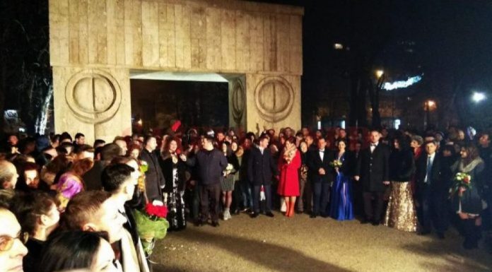 Căsătorii la Poarta Sărutului și în acest an