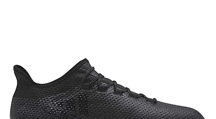 Cum să alegi ghete de fotbal pentru copii și cum să le întreții corect