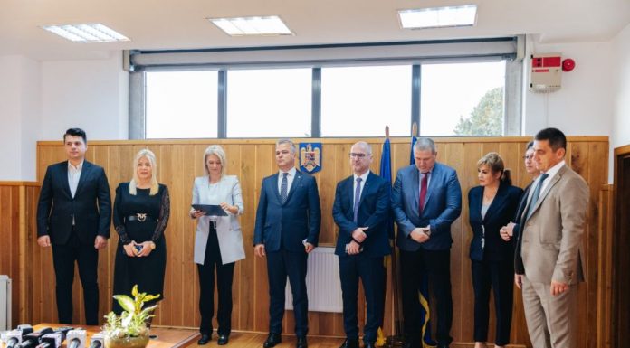 Ministrul Justiției a cerut judecătorilor să nu se pensioneze. Primarii din Gorj au lipsit de la întâlnirea cu ministrul Veștea