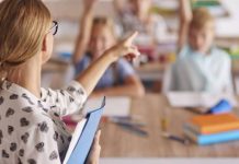 Prime de carieră pentru angajații din Educație