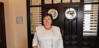 Cum se „recompensează” profesorii în prag de pensionare, la Colegiul Național „Spiru Haret” din Târgu Jiu
