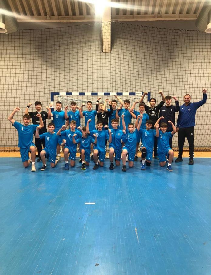 Juniorii 3 bat tot în campionat