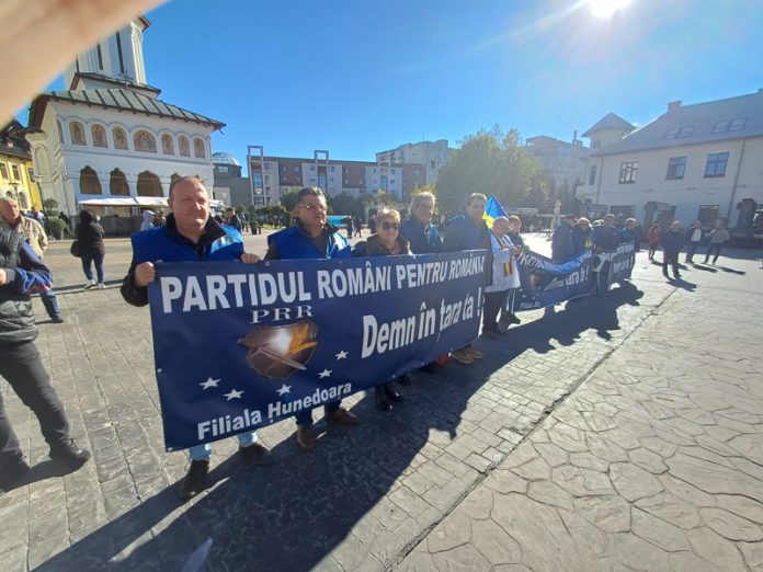 Proteste la Târgu Jiu: ,,Unde sunt minerii din Oltenia”?