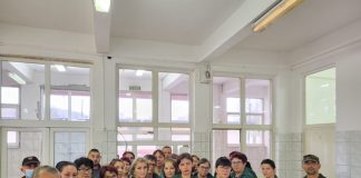 Salarii de mizerie în minerit, tăieri de venituri în CEO, proteste
