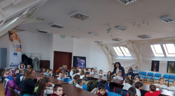 Laborator de educație financiară pentru elevii de la Școala ”Constantin Săvoiu” Târgu Jiu