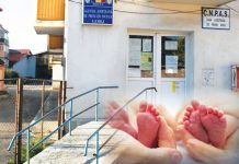 22 de părinți de gemeni din județul Gorj vor primi în aceste zile indemnizații majorate pentru creșterea copiilor