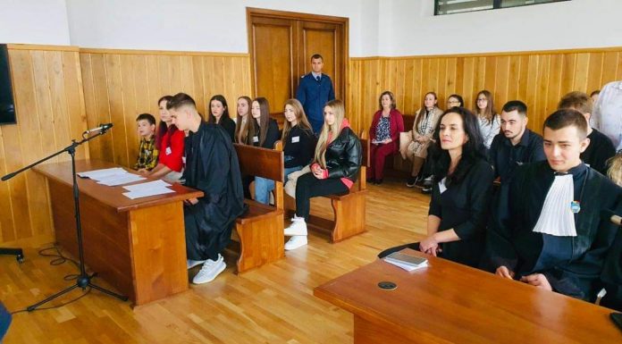 Simulare a unei ședințe de judecată la Tribunalul Gorj, cu elevii de la CNTV