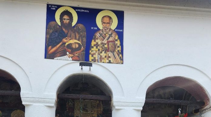Învăţătura Preotului de altar – Sfântul Ier. Nicolae, ocrotitorul bisericii noastre de parohie – ,,Nicolae, să intri în slujba poporului dacă mă iubești cu adevărat! Întoarce-te printre oameni, pentru ca prin tine să se preamărească”!