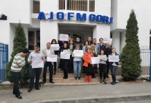 A treia zi de proteste pentru salariații AJOFM Gorj