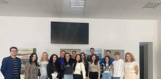 Elevii gorjeni, invitați să cunoască mediul academic din UCB Târgu Jiu