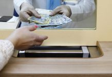 Consecința plafonării plăților cash: Băncile cresc comisioanele