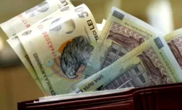 Șefii instituțiilor nu mai pot crește salariile. Majorarea se face doar prin lege