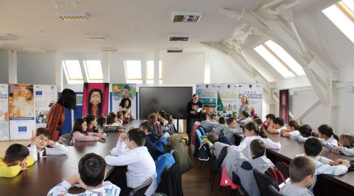 Activități la Biblioteca Județeană pentru elevii Școlii Gimnaziale ”Alexandru Ștefulescu”