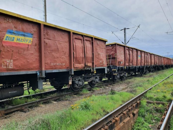 Fiscul gorjean organizează a patra strigare pentru vânzarea la licitație a 12 vagoane de marfă ale CFR