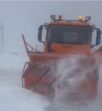 Deszăpezire la Rânca, după viscol