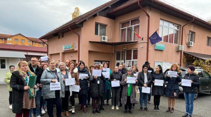 Continuă protestele angajaților DSP. Rafila, negocieri cu sindicatele