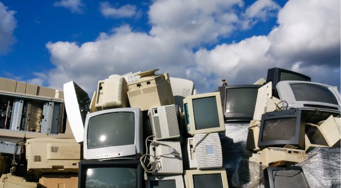 Prejudiciu de 3 milioane de euro! Au decontat taxa de mediu pentru deșeuri fictive