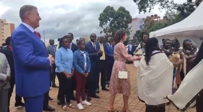 VIDEO| Vizita lui Iohannis în Africa, mișto național