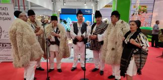 Localitățile Peștișani și Polovragi, promovate la Târgul de Turism al României