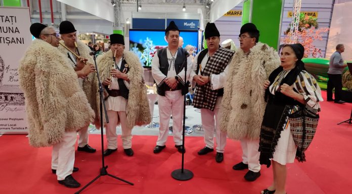 Localitățile Peștișani și Polovragi, promovate la Târgul de Turism al României