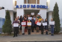 A patra zi de protest. Angajații AJOFM Gorj au întrerupt din nou activitatea