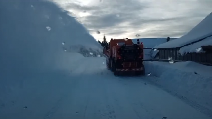 VIDEO, Novaci – Rânca, strat gros de zăpadă