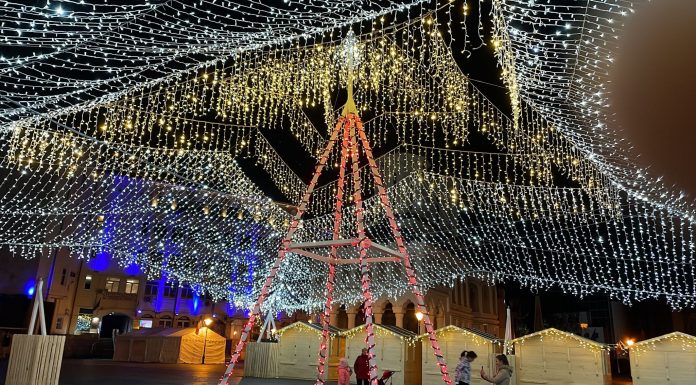 Se deschide târgul de Crăciun de la Târgu Jiu