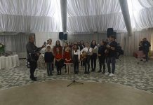 Moș Crăciun a poposit la echipele Centrului de Calcul Târgu Jiu, Cotidianului Gorjeanul și SNI București