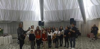 Moș Crăciun a poposit la echipele Centrului de Calcul Târgu Jiu, Cotidianului Gorjeanul și SNI București